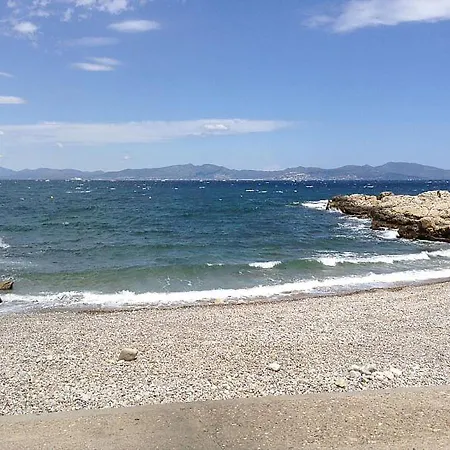 Llagut Apartment *